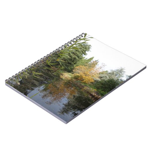 Het afbeelding van de tuinscène, mooie bomen... notitieboek (Linkerzijde)