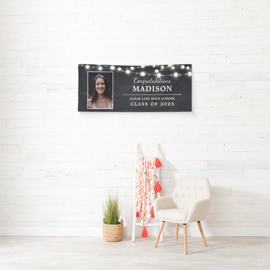 Het Afstudeerder Foto van Rustic Chalk String Ligh Spandoek (Insitu)