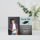Het Afstuderen Datum van de Foto van Chalkboard Bo Aankondigingskaart (Staand voorkant)