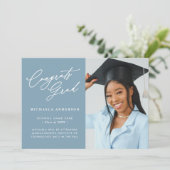 Het Afstuderen van de Foto van het Afstudeerder Mo Aankondiging (Staand voorkant)