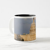 Het Amerikaanse Capitolgebouw in Tweekleurige Koffiemok (Voorkant links)