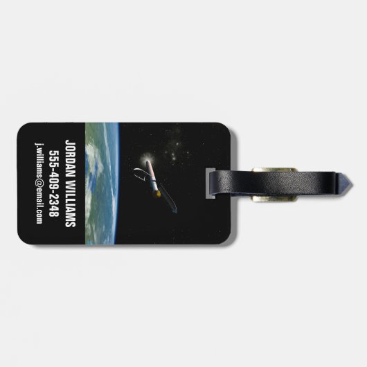 Het Atlas V541 lanceervoertuig in een baan om de a Bagagelabel (Achterkant horizontaal)