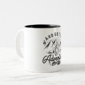 Het avontuur begint met Camper Hiker Tweekleurige Koffiemok (Voorkant links)