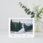 Het avontuur begint met de aankondiging van het fo (Staand voorkant)