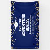 Het avontuur begint Navy Blue Afstudeerder Party Spandoek (Verticaal)