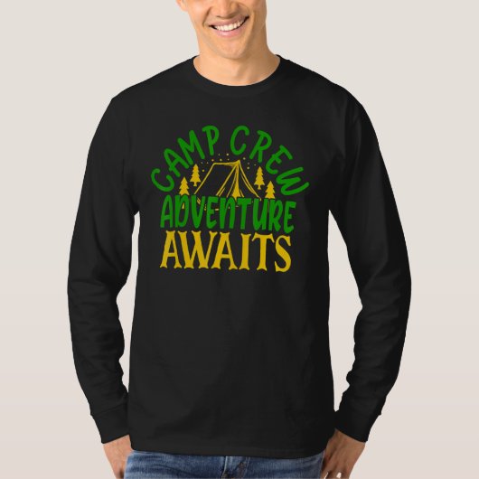 Het avontuur roept de Camp Creping Camping Camping T-shirt (Voorkant)