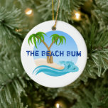 Het Beach Bum personaliseerde Tropische Kerstmis Keramisch Ornament<br><div class="desc">Het beukenstrand is een speciaal tropisch palm dat keramische keramische keramische Ornamenten bedekt ^</div>