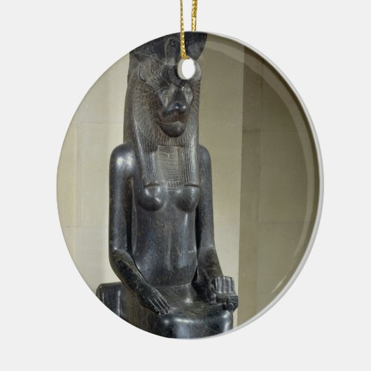 Het beeld van de leeuwengodin Sekhmet van de Keramisch Ornament (Links)