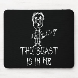 Het beest is in mijn Halloween Costume Word-ontwer Muismat