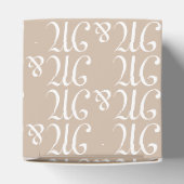 Het beige cadeau voor Initialen van ons paar aanpa Bedankdoosjes (Bovenkant)