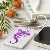 Het beklimmen van Paarse Gecko op een witte muur Sleutelhanger (Voorkant Rechts)