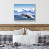 Het bereiken van de hoefjeswalvis in Alaska Canvas Afdruk (Insitu (Slaapkamer))