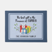 Het beste geschenk is een kerst met familiemonogra deurmat (Voorkant)