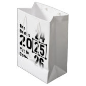 Het beste moet nog komen in 2025 medium cadeauzakje (Voorkant Gekanteld)