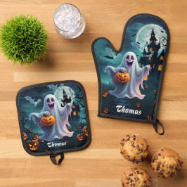 Het betoverende Halloween-ontwerp draagt bij. Ovenwant & Pannenlap Set