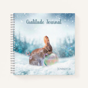 Het bidden van Bunny Rabbit in Snow Gratitude Jour Notitieboek