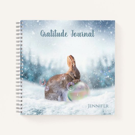 Het bidden van Bunny Rabbit in Snow Gratitude Jour Notitieboek (Voorkant)
