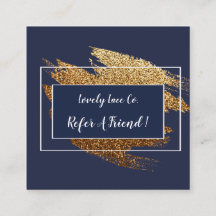 Het blauwe en goudmatige ontwerp verwijzen naar ee