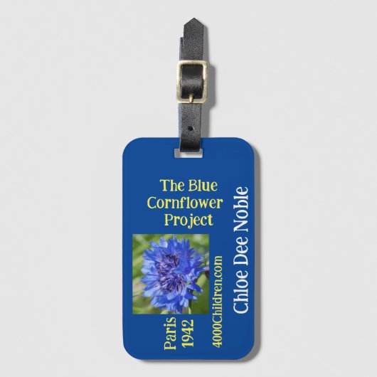 Het Blauwe Korenbloem Project - Le Project Bleuet Bagagelabel (Voorkant (verticaal))