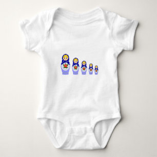 Het blauwe Russische matryoshka het nestelen shirt
