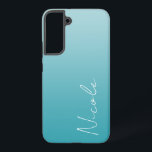 Het blauwgroen Manuscript van de Handtekening van  Samsung Galaxy Hoesje<br><div class="desc">Een aangepaste Samsung-telefoonbehuizing in een modern blauwgroen blauw verloopontwerp. De trendy handschrijvende manuscriptdoopvont voegt een unieke aanraking toe wanneer het toevoegen van jouw naam.</div>
