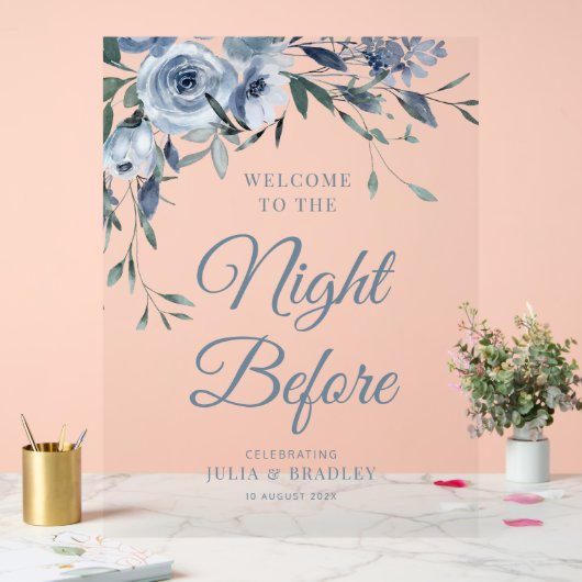 Het bord 'The Night Before' in stoffig blauwe bloe (Huwelijk)