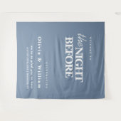 Het bord 'The Night Before Wedding' met stoffig bl Wandkleed (Voorkant (horizontaal))