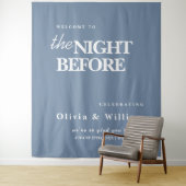 Het bord 'The Night Before Wedding' met stoffig bl Wandkleed (In situ)