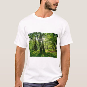 Het bos in de lente t-shirt