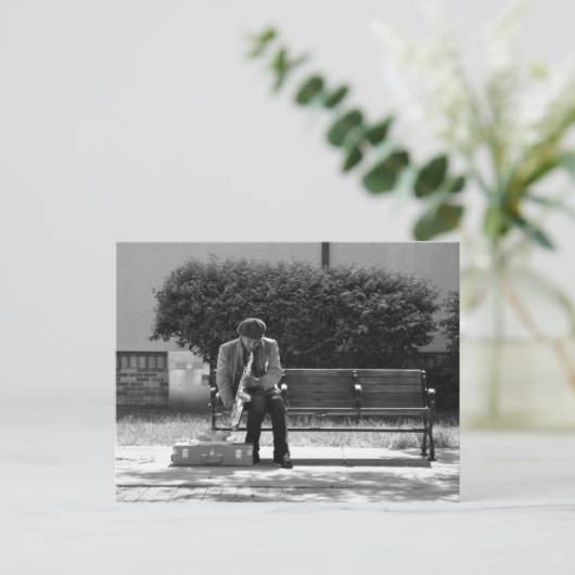 Het Briefkaart van de Speler van de saxofoon (Staand voorkant)