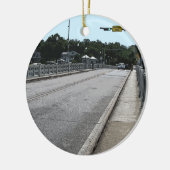 Het brug oversteken 7622 keramisch ornament (Links)