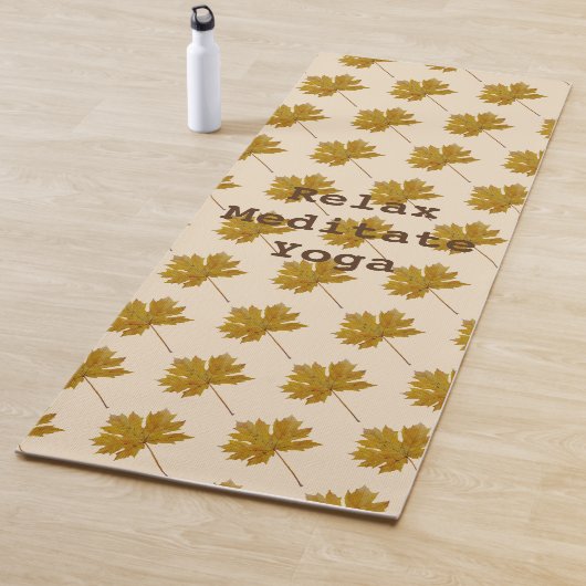 Het bruine patroon van de waterverf ontspant medit yogamat (In situ)