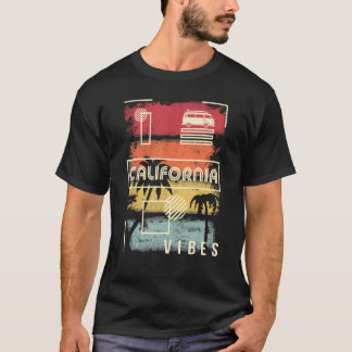 Het California Vibes Shirt. Retro stijl palmboom,  T-shirt