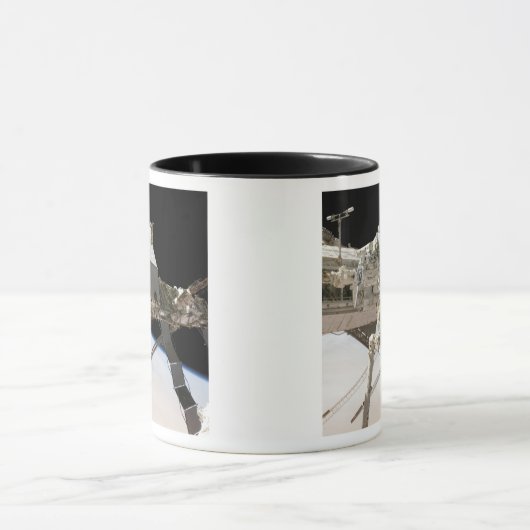 Het Canadese Dextre-roboticasysteem Mok (Midden)