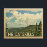 Het Catskills Briefkaart New York Vintage Travel<br><div class="desc">Het Catskills New York ontwerp in Vintage Travel stijl met een enorm natuur landschap uitzicht met bomen en bergen.</div>