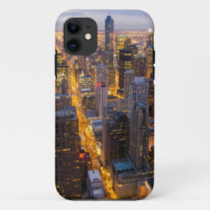 Het centrum van Chicago skyline bij schemering iPhone 11 Hoesje
