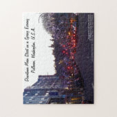 Het centrum van de hoofdstraat op een lentevende,  legpuzzel (Verticaal)