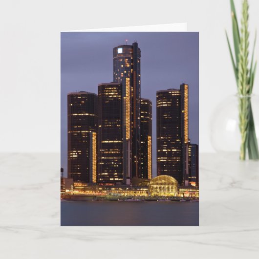 Het Centrum van de Renaissance van Detroit bij Kaart (Voorkant)