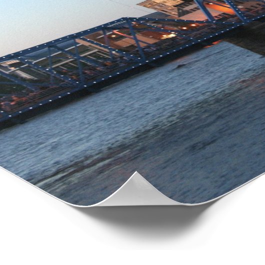 Het centrum van Grand Rapids in Dusk Poster (Hoek)