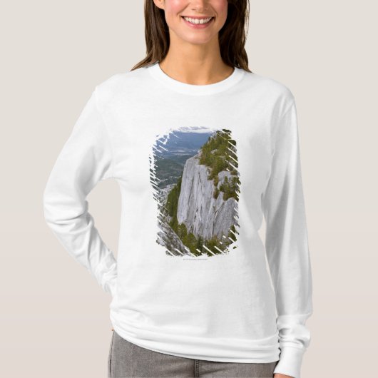 Het "Chief" Arial-Uitzicht in Squamish T-shirt (Voorkant)