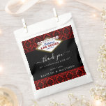 Het Collectie Glitter Damask Las Vegas Wedding Bedankzakje<br><div class="desc">Vier in stijl met deze elegante en zeer trendy Las Vegas bruiloft gunsttassen. Het ontwerp is gemakkelijk te personaliseren met uw speciale evenementenbewoording en uw gasten zullen blij zijn wanneer ze deze fantastische gunsttassen zien. Overeenkomende bruidsartikelen zijn te vinden in het collectie.</div>