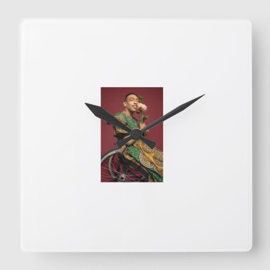 Het collectie staat voor de eclectische geest van  vierkante klok (Voorkant)