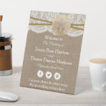 Het Collectie van de Rustic Sand Dollar Beach Wedd Reclamebord Met Voetstuk<br><div class="desc">Vier in stijl met dit elegante en zeer trendy bruiloft welkomstbord. Het ontwerp is gemakkelijk te personaliseren met uw eigen formulering en uw familie en vrienden zullen blij zijn wanneer ze deze fantastische bewegwijzering zien. Overeenkomende objecten vindt u in de collectie.</div>