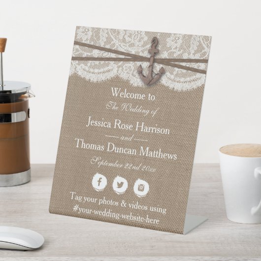 Het Collectie van het Rustische Nautical Anchor We Reclamebord Met Voetstuk (Insitu)