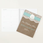Het Collectie van het strand van Turquoise Sand Do Planner<br><div class="desc">Maak je klaar voor je grote dag in stijl met deze elegante en zeer trendy weddingplanner. Het ontwerp is gemakkelijk te personaliseren met uw eigen namen en trouwdatum en u kunt al uw ontwerpideeën, belangrijke huwelijksinformatie en veel veiliger samen in deze gepersonaliseerde planner houden. Overeenkomende bruidsartikelen zijn te vinden in...</div>