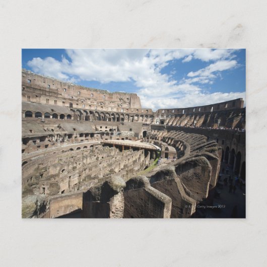 Het Colosseum ligt in Rome, Italië. Het Briefkaart (Voorkant)