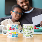 het coole patroon van namen van verschillende kleu koffiemok