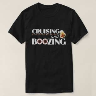 Het cruiseren en het Opwarmen van Groep die Drink T-shirt