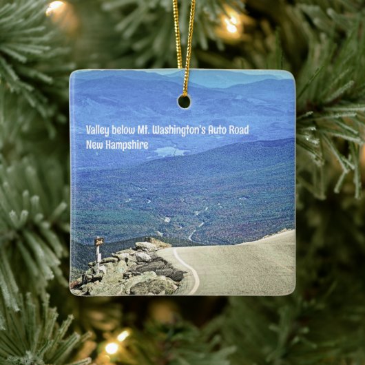 Het dal onder de Mt. Washington-versiering Keramisch Ornament (Boom)