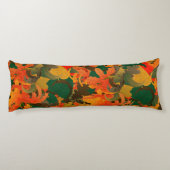 Het dalende Patroon van Bladeren van het herfst Lichaamskussen (Achterkant)